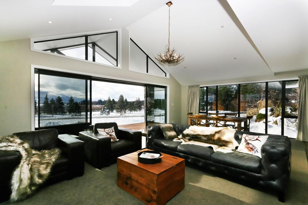 Lake Views At Antler Lodge Lake Tekapo Exterior photo