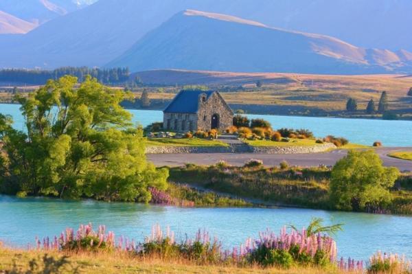 Lake Views At Antler Lodge Lake Tekapo Exterior photo